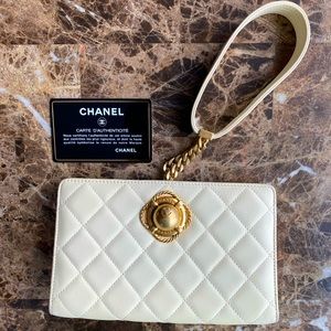 Chanel Lambskin Quilted Evening By The Sea Clutch White